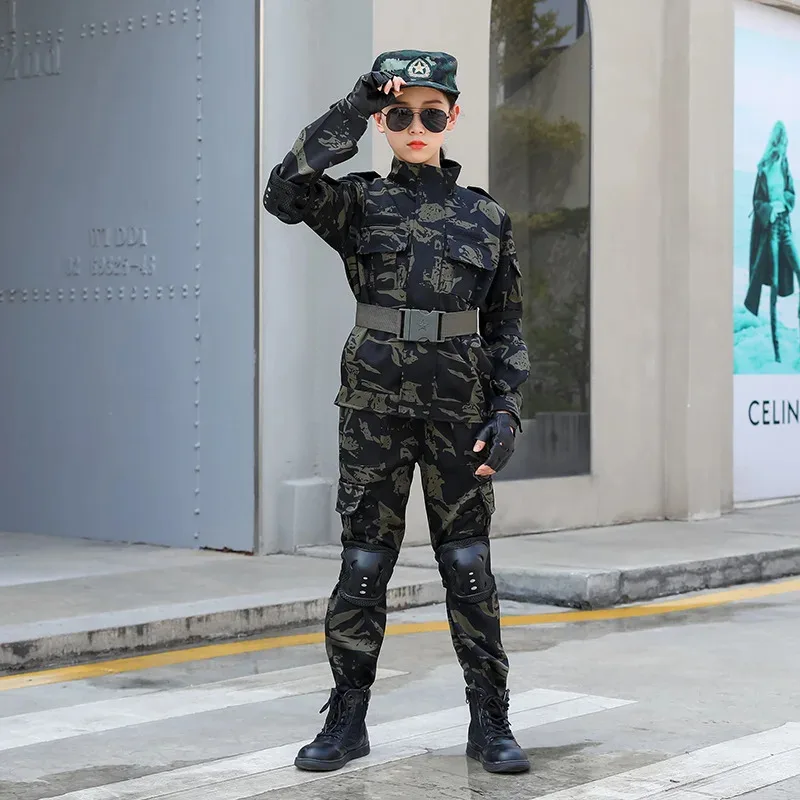 A Litter Of Bears Cosplay Kinder Outdoor Camouflage Kleidung Sportbekleidung Herren und Damen Militärische Trainingskleidung 2025, Neu
