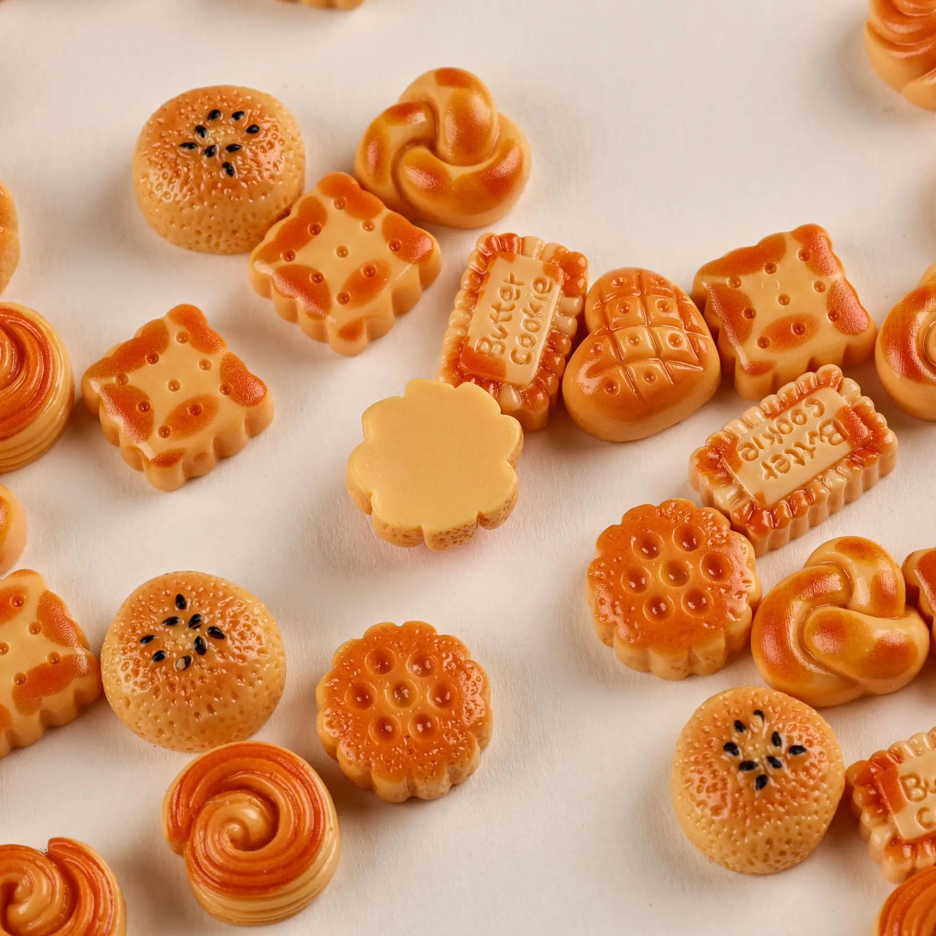 30pcs Random Mini Butter Roll Bread Food Model Kitchen Scene Resin DIY Cream Handmade Fridge Sticker Decorative Home Decor