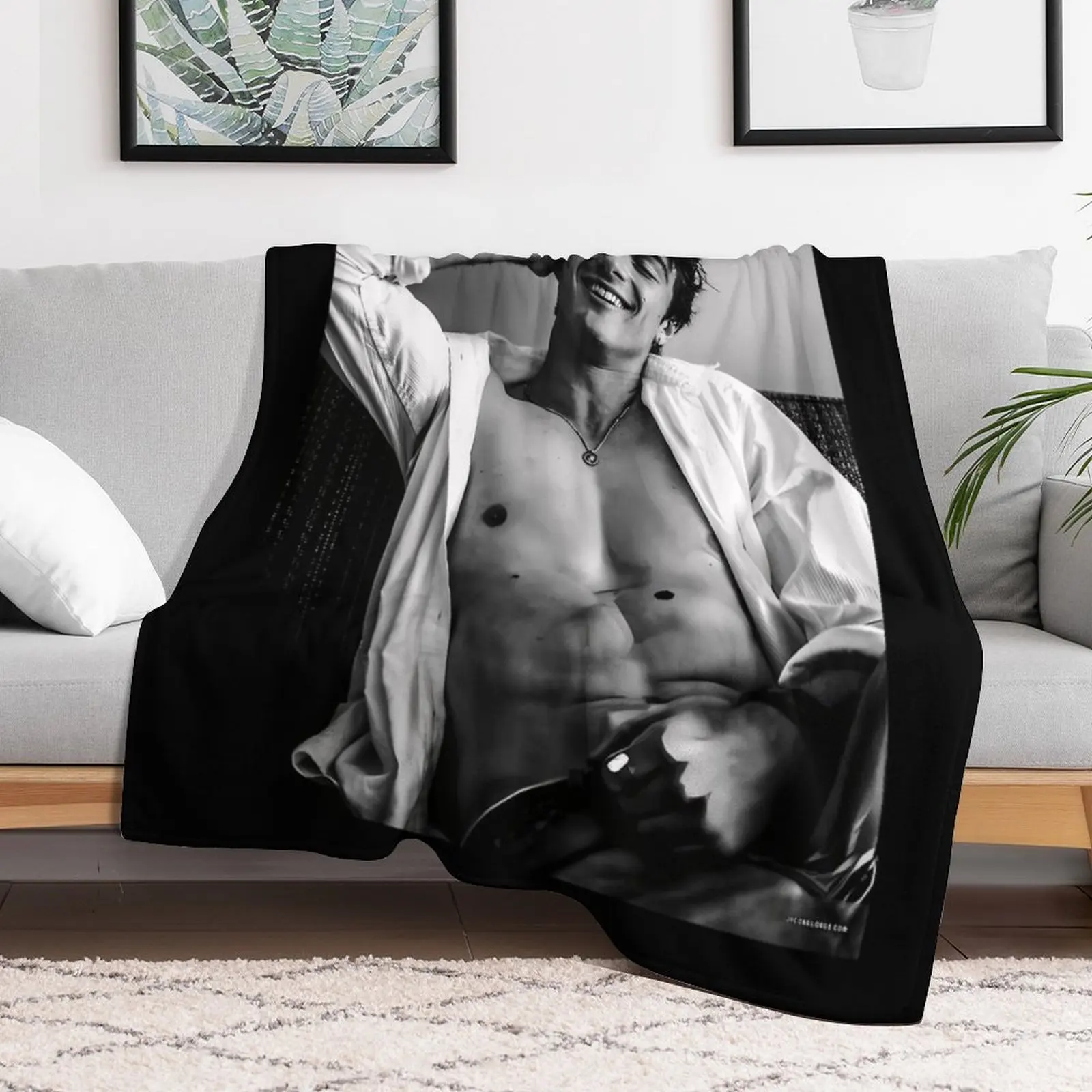 jacob elordi Throw Blanket