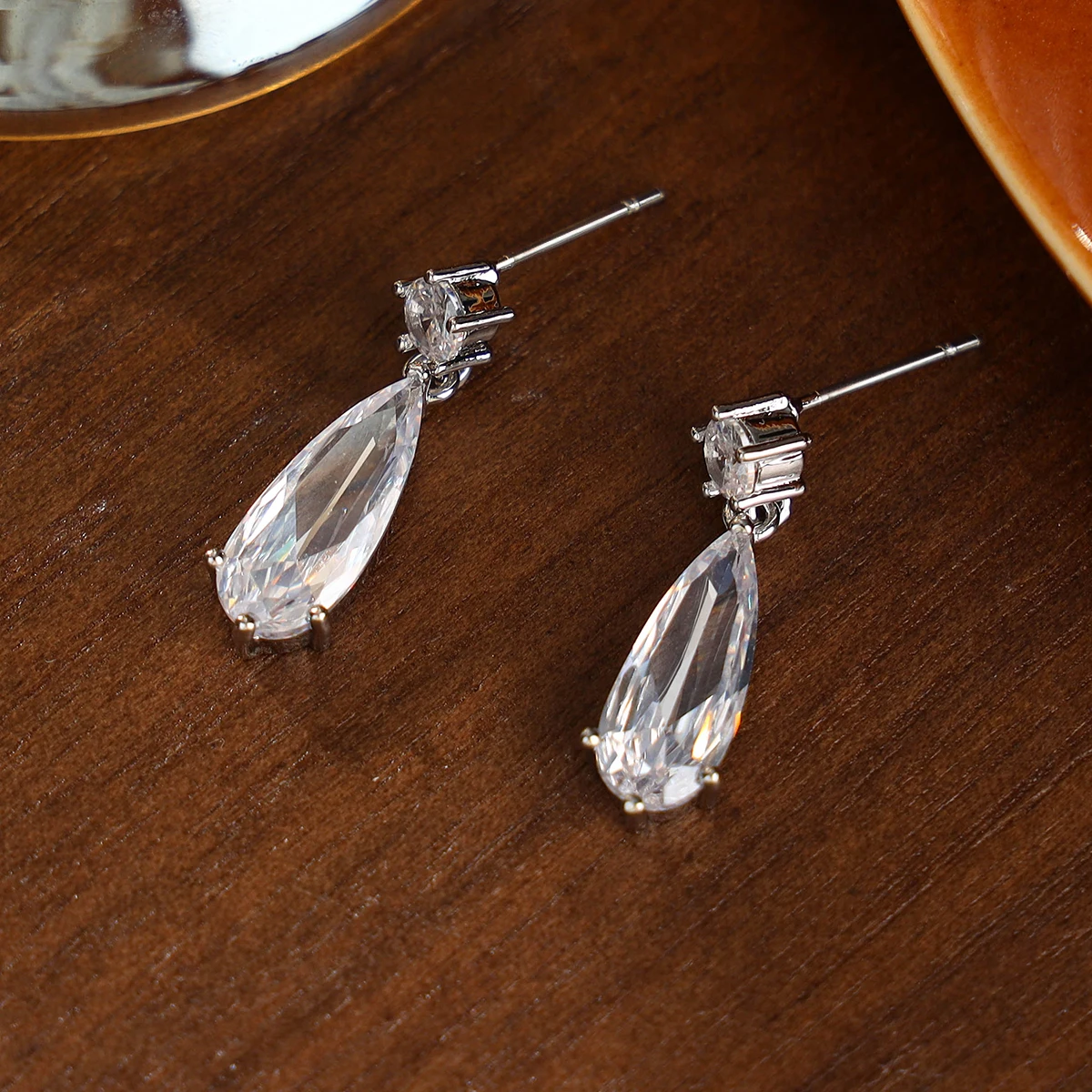 Bridal Teardrop Wedding Earrings for Ladies, Bridesmaids, Bridals - Crystal Rhinestone Drop Earrings Jewelry