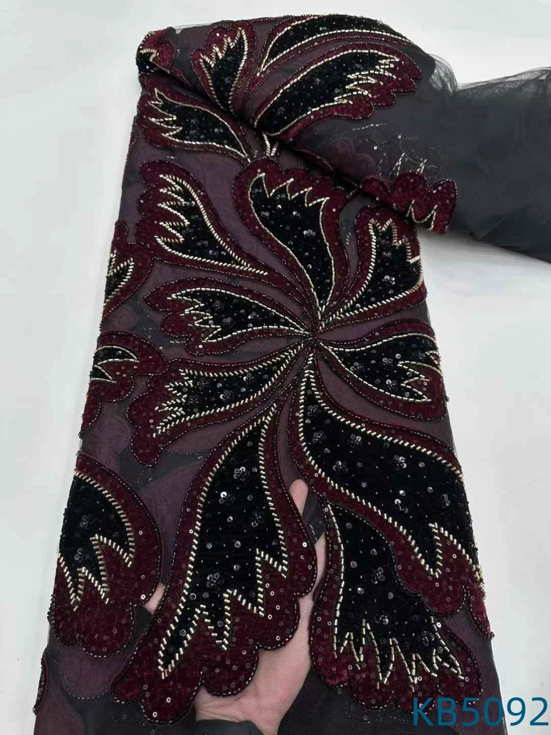 Tessuti di pizzo di maglia francese con perline di velluto africano Tessuti di pizzo di tulle nigeriano con paillettes ricamate in pizzo per abito per party di matrimonio KB5092