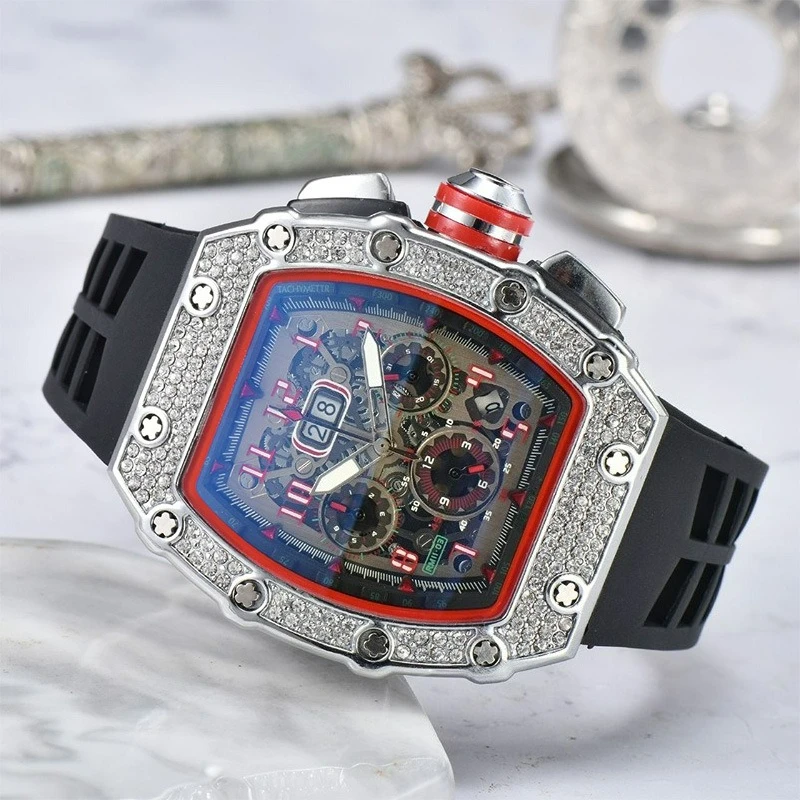 Business Fashion Multifunctional Quartz Movement Alloy Quartz Watch Barrel Small Three-Pin PU Strap Quartz Watch