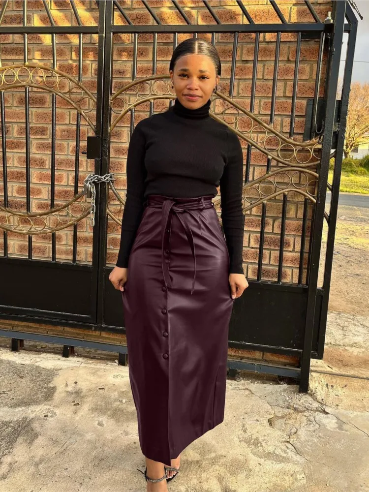 Temperament Pendler frauen Pu Leder Rock Retro Einfarbig Schnalle Schlitz Hüfte Rock 2026 Herbst Und Winter Vielseitig Neue stil