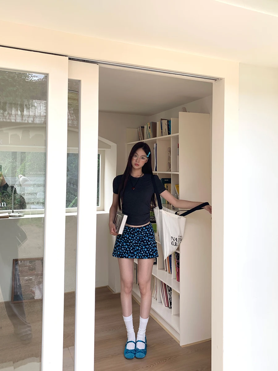 Gonna a trapezio con stampa floreale blu Estate 2025 da donna Nuova gonna aderente Sle a vita bassa in fibra di poliestere per pendolari