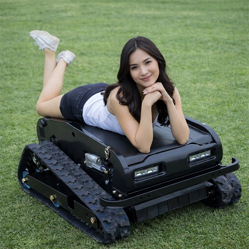 Hot Selling Tracked Robot Lawn Mower Self-propelled Garden zero Rotation Remote Control Lawn Mower with Rubber Tracks