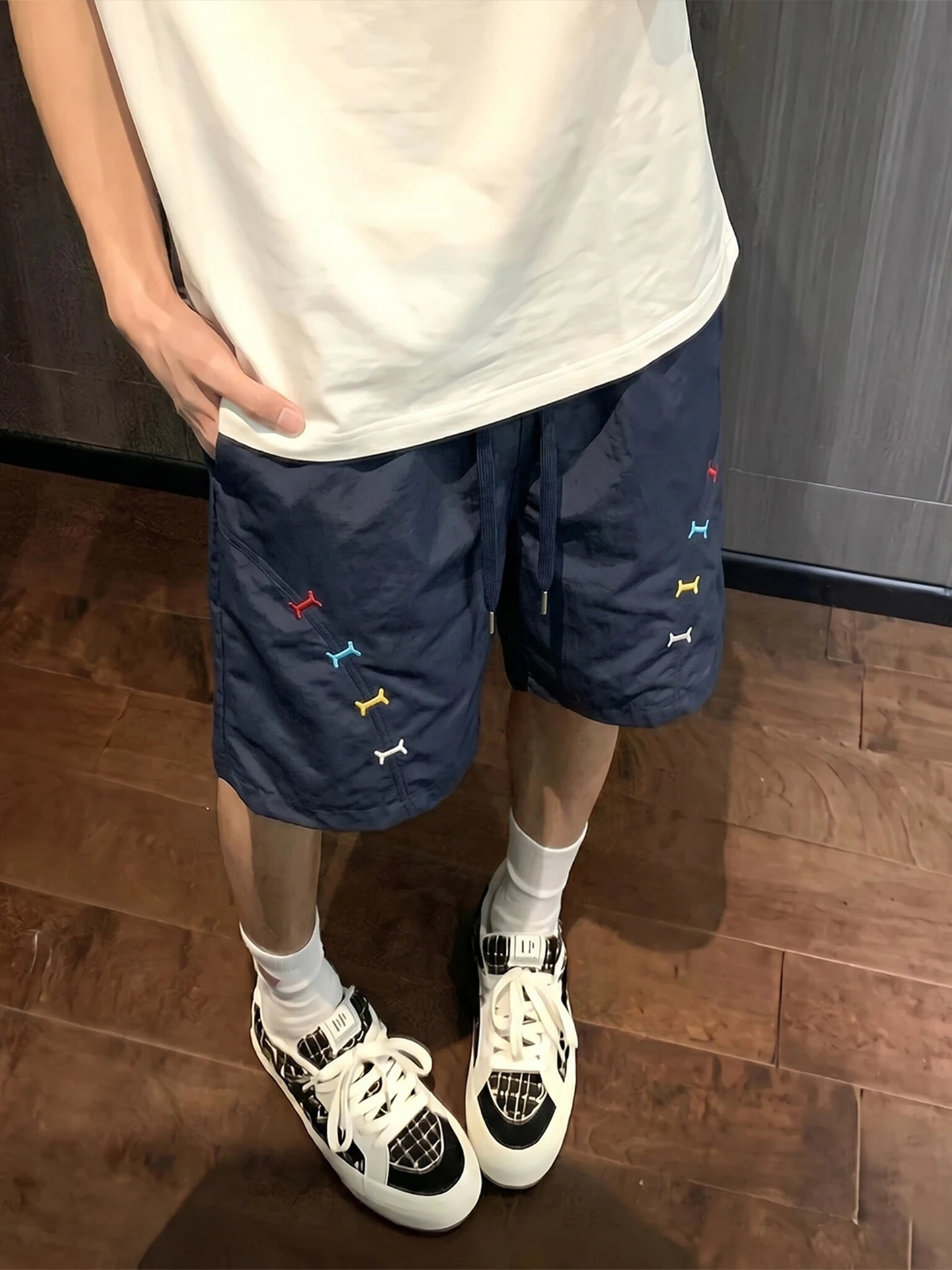 

Quick Dry Short Pants Men's Style Summer Thin American Basketball Pants Cool Feeling Beach Five-Point Pants Embroidered Side Cut