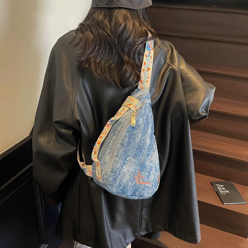 حقيبة صدر ترفيهية ذات سعة كبيرة للنساء حقيبة كتف خفيفة للتنقل بسيطة خارج جميع أنواع حقائب اليد وحقيبة كروس #4