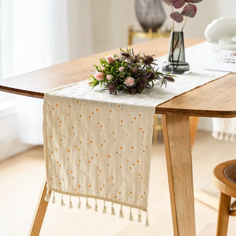 

Daisy Elegant Tassel Cotton Blend Table Runner, For Holiday Wedding Kitchen Long Dining Table Covering Cloth, Home Party Decor