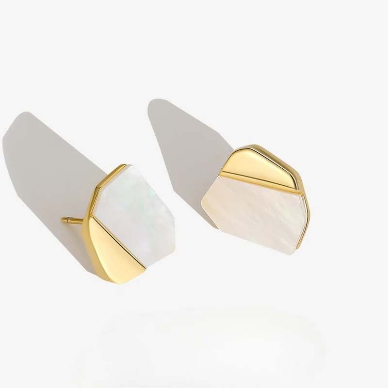 New S925 Pure Silver Earnail Female Ins Simple Original Design Irregular White Mother Shell Unique Earnail Wedding Jewelry