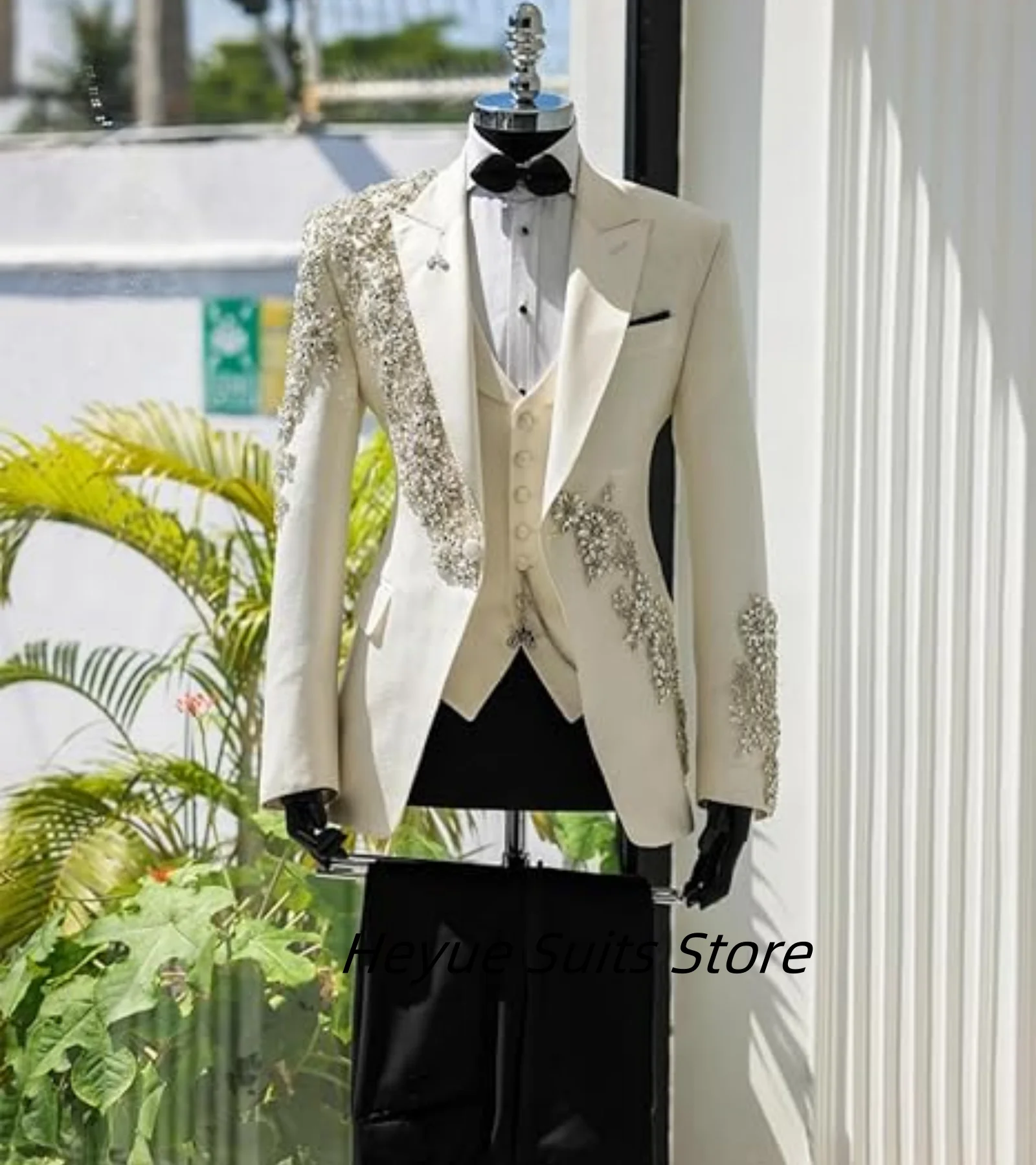 Luxury Rhinestones Men Suits Slim Fit Customized Groom Best Man Wedding Party Tuxedos 3 Pieces Sets Male Blazers Traies Dehombre