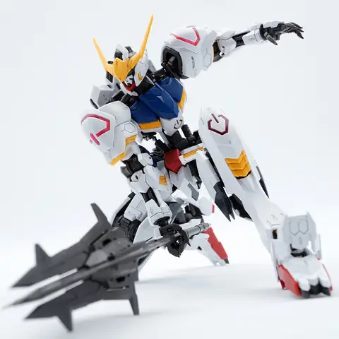 Bandai Original MODELKIT MG 1/100 GUNDAM BARBATOS Modellbyggsats Anime Action Fighter Monteringsmodell Leksakspresent För barn 10 best sales Gundam MG modellbyggsats - №8