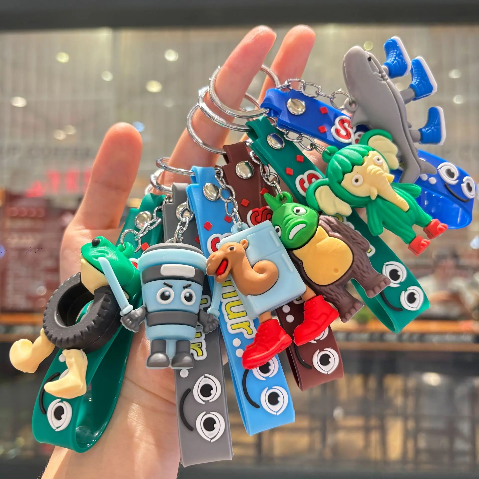 5 pezzi Nuovo Tralalero Tralala Portachiavi Anime Action Figures Portachiavi Borse Chiavi della macchina Ciondolo Bambini Giocattoli classici Regali per gli amici