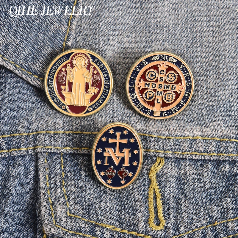 Broches en émail de médailles de saints catholiques, croix religieuse Saint Benoît et Vierge Marie, broche de prière latine, badge de revers, bijou cadeau