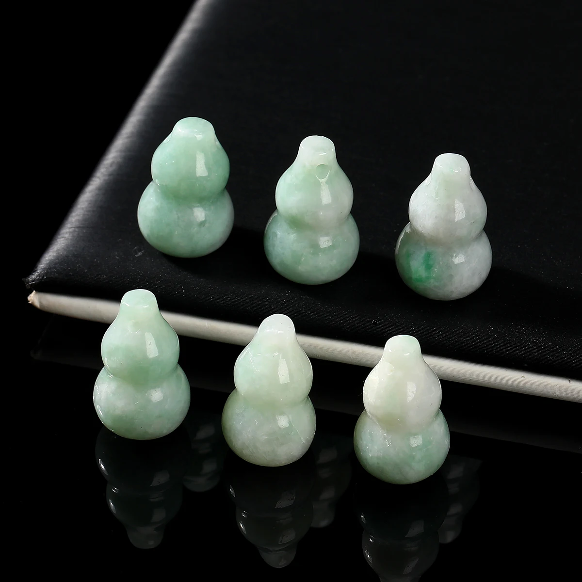 1 قطعة الحجر الطبيعي الزمرد الجاديت منحوتة القرع شكل الخرز محظوظ قلادة لصنع المجوهرات عقد دي اي واي سوار الإكسسوار