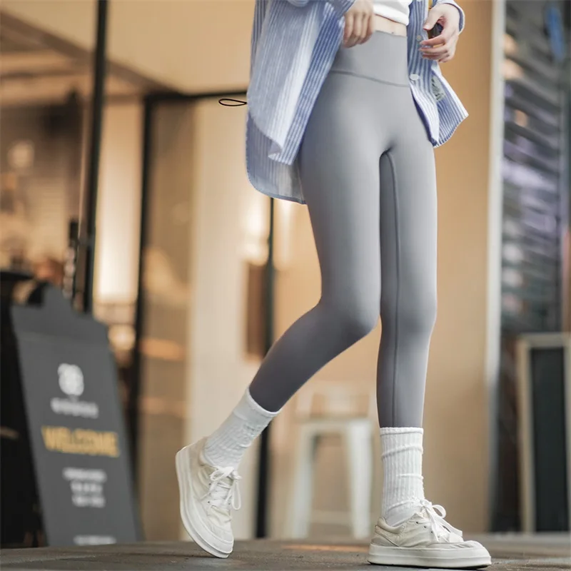 Maden pantaloni sportivi Casual da Yoga da donna sottili elastici Slim Fit pantaloni attillati a vita alta con squalo mutande estive 2023 moda