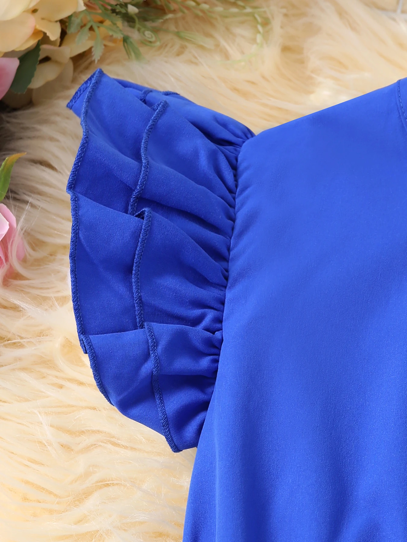 Mädchen-Urlaub, Freizeit, tägliche Ausflüge, doppellagiges Lotusblatt-Ärmel, einfarbiges Baumwollkleid mit Gürtel im Lieferumfang enthalten – Detail 5