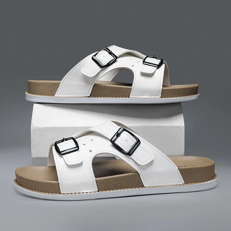 

Wholesale of 2025 new summer men's casual slippers, suitable for both sports and driving, and durable beach flip-flops