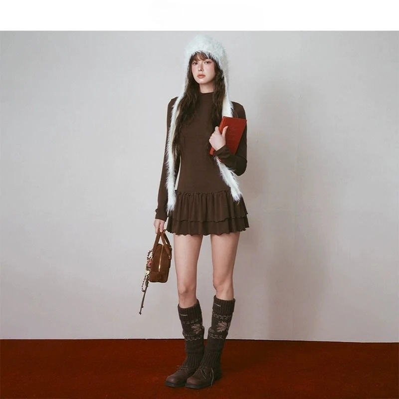 Abito t-shirt a maniche lunghe con collo mezzo alto Donna Autunno Inverno Solido Slim Fit Base sovrapposta Mini abiti con volant Semplice