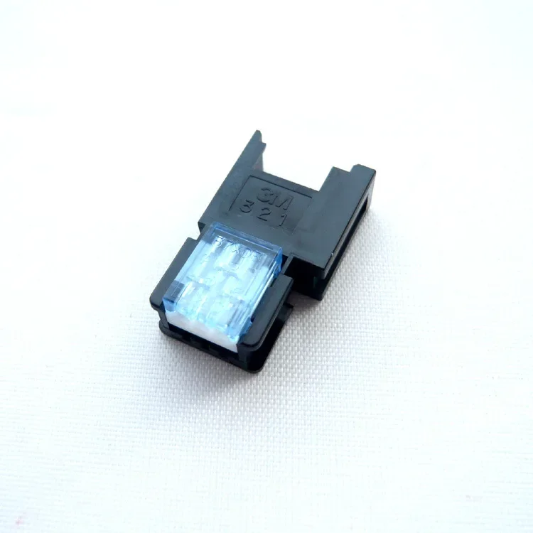 

3M 37103-3122-000FL 37303-3122-000FL Разъем 3M Разъем 3-жильный