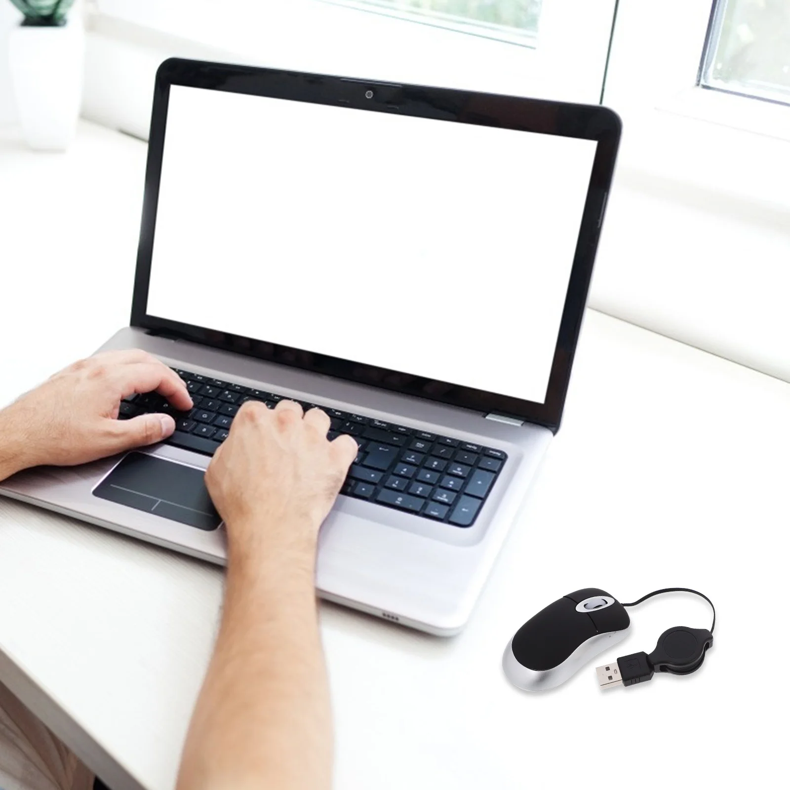 

USB Mini Telescopic Mouse Black Portable Silent Wired Mouse for Notebook Laptop Desktop Office Work Comfortable Grip