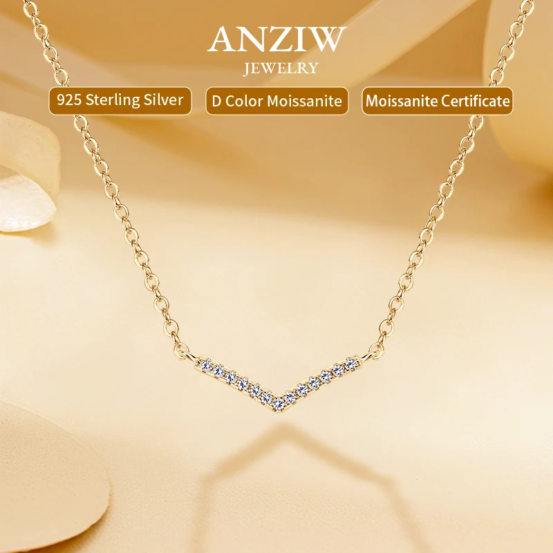 

Anizw S925 V shaped Moissanite Pendant Necklace for Women 925 Sterling Silver Agjustable Chain Classic Letter Necklaces Jewelry