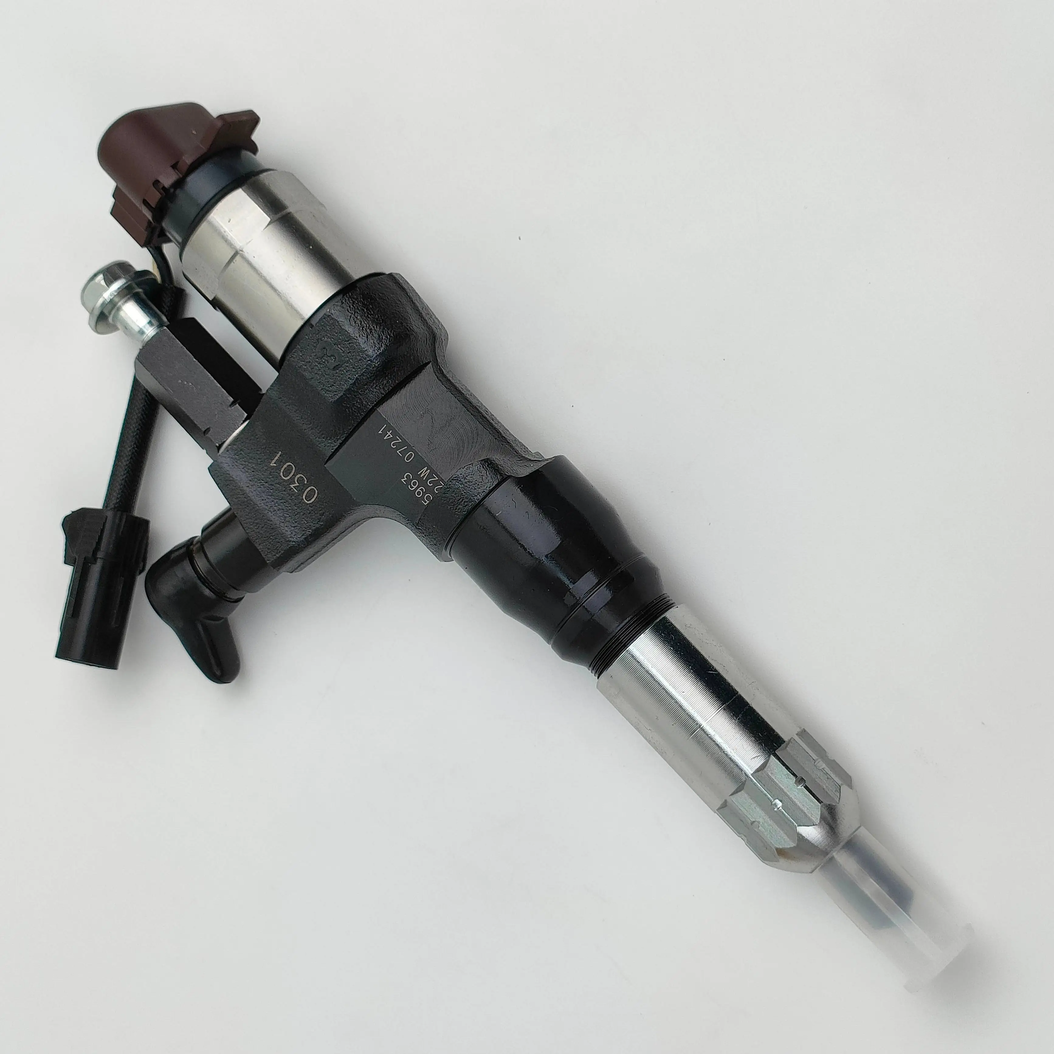 New Condition Common Rail Injector 095000-5963 23670-E0300 Diesel Fuel Injector Nozzle For Hino Engine