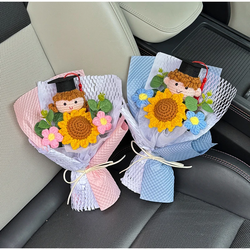 Gehäkelter Abschlussstrauß Handgemachtes Geschenk für die Jahrgangsklasse 2026 Gestrickter Puppen-Sonnenblumenstrauß Geburtstagsgeschenke für Jungen und Mädchen – Detail 12