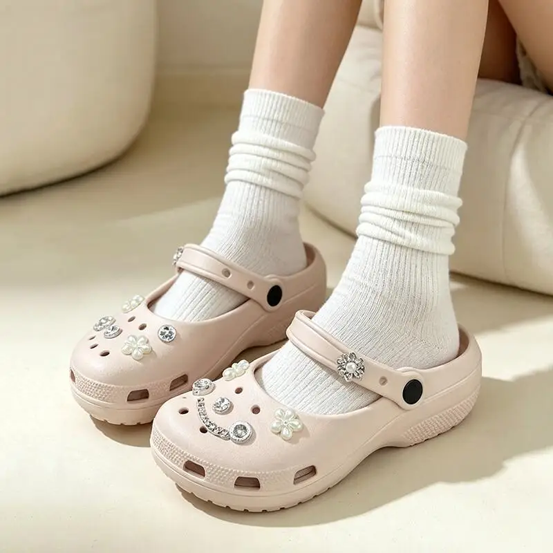 Elegant White Flower Decoration Ballet Clogs Women Summer 2026 Non Slip Thick Sole Beach Slippers Women Waterproof EVA Sandals