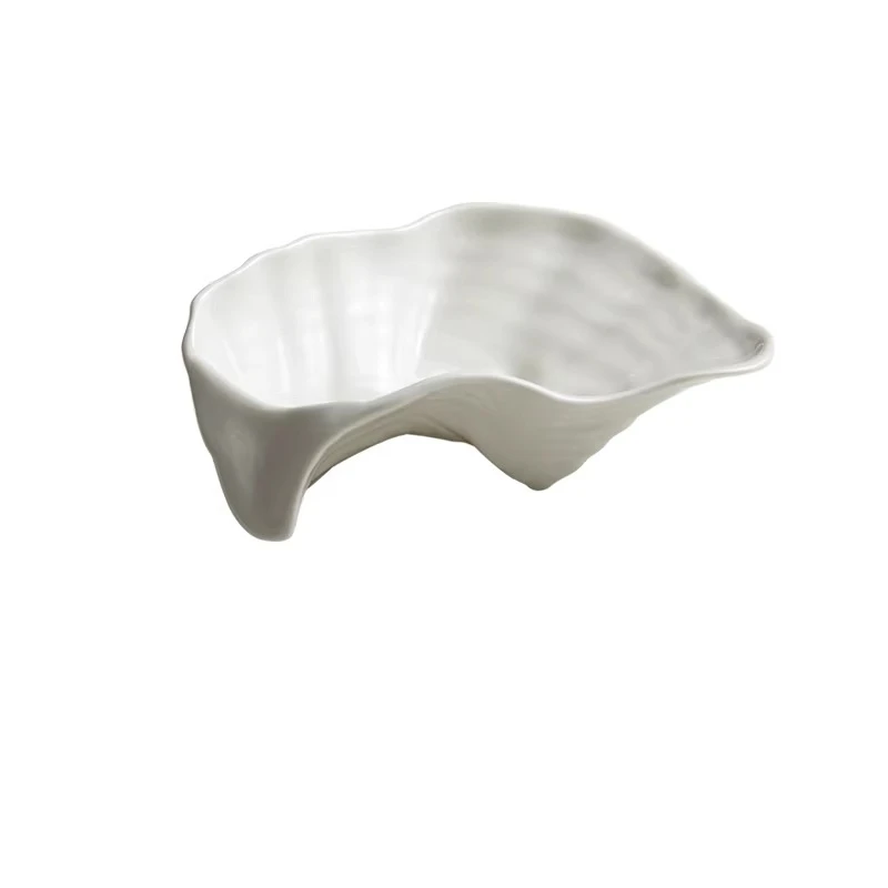 White Porcelain  Bowls Hotel Tableware with Artistic Fusion Cuisine Molecular Gastronomy Personalized Lounge and High-end Bowls