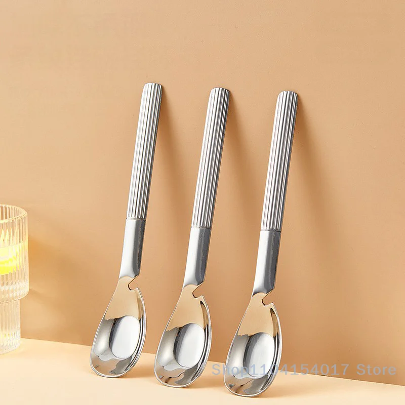 Cuillère à Caviar en acier inoxydable, tasse suspendue, passoire alimentaire créative, cuillère de cuisine, passoire de jaune d'œuf, couverts 1/2 pièces