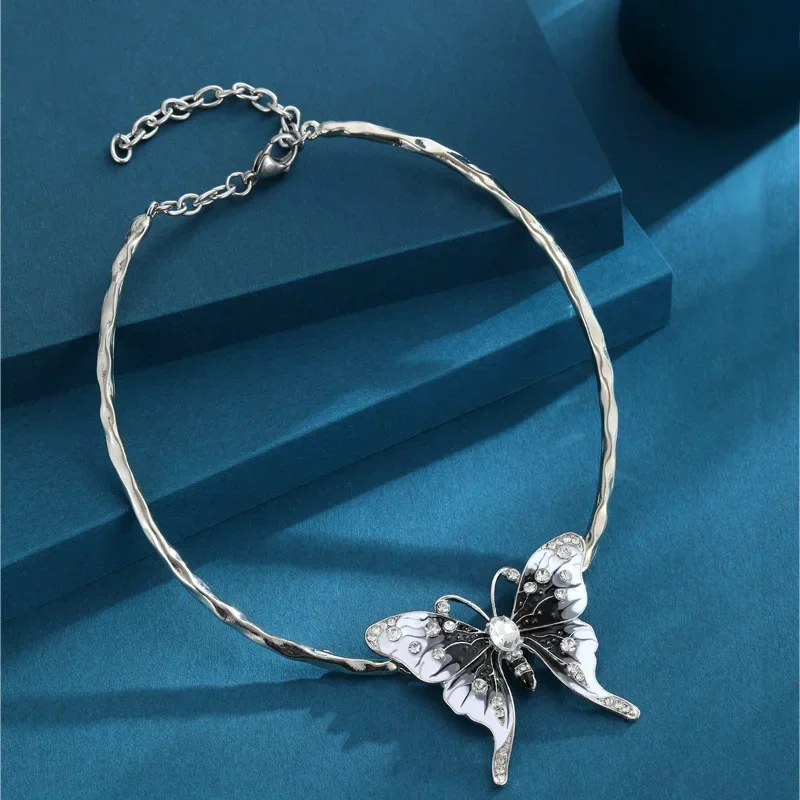 

Crystal butterfly necklace, collarbone necklace, for women, niche and light luxury design, necklace