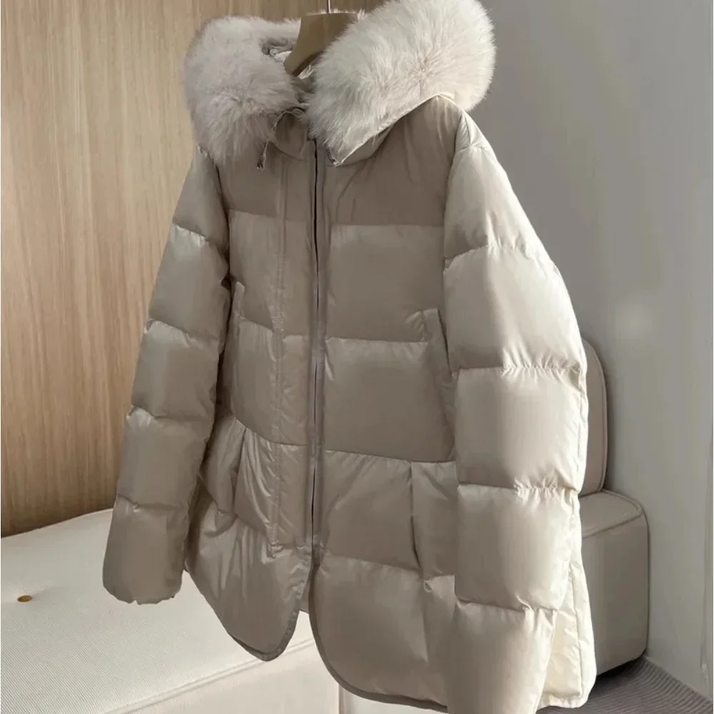 2024 New Fashion Winter White Duck Down Coat Hooded Real Fur Fox Fur Collar Jacket Cape Puffer Coat Women Slim Short Warm