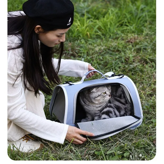 

Cat Bag Large Capacity Breathable and Light Go Out Portable Space Capsule Pet Supplies Cat and Dog Side Open Portable Pet Bag