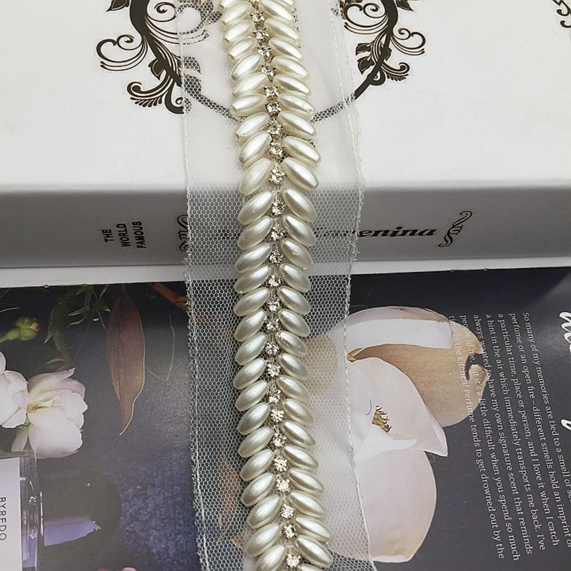 Ширина 2 ярда, 0,94 дюйма, кружевная отделка из бисера со стразами, жемчужное кружево для платья своими руками