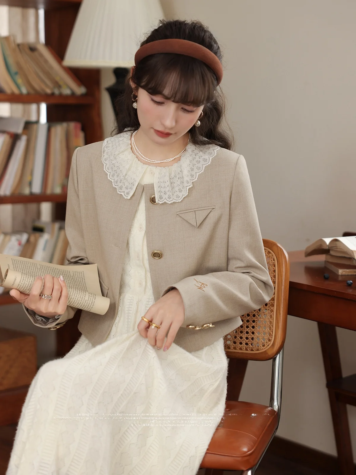 

Стильная повседневная верхняя одежда для женщин: модная куртка с оригинальным дизайном, осенняя новинка, молодежный стиль, от Лу Сян Нань