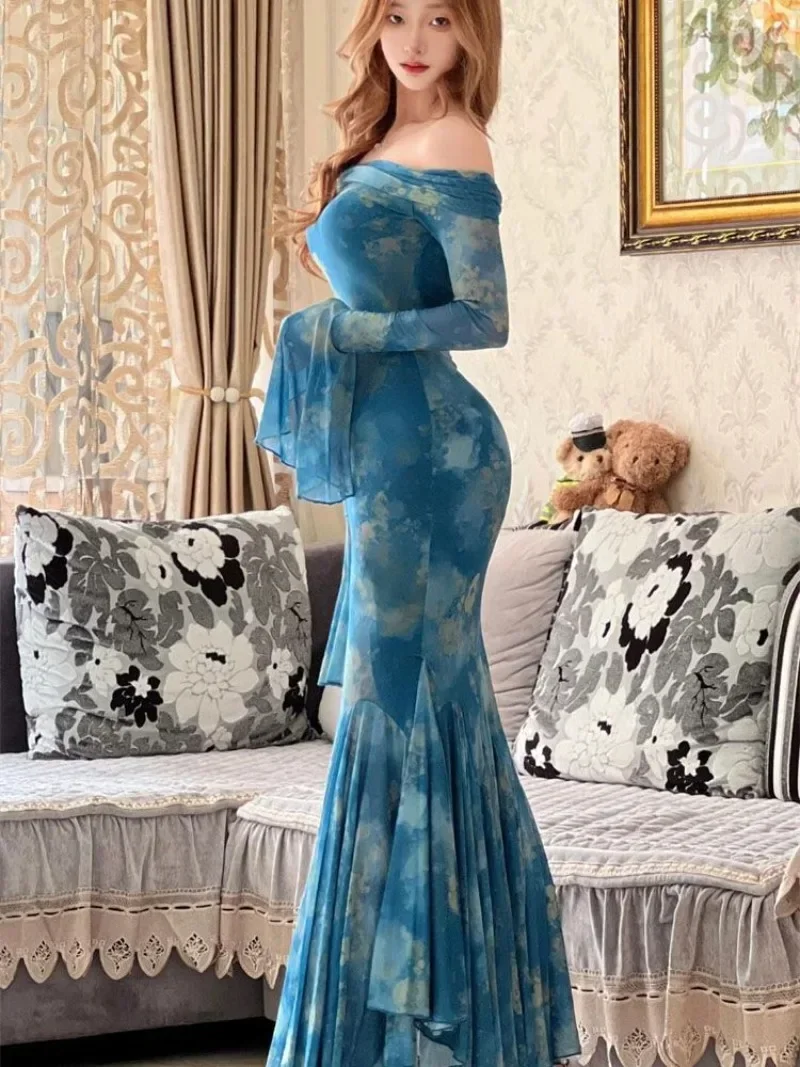 

French Style One Shoulder Long Sleeved Tie Dye Dress for Women's Summer New High-end Feeling Slimming Fishtail Dresses