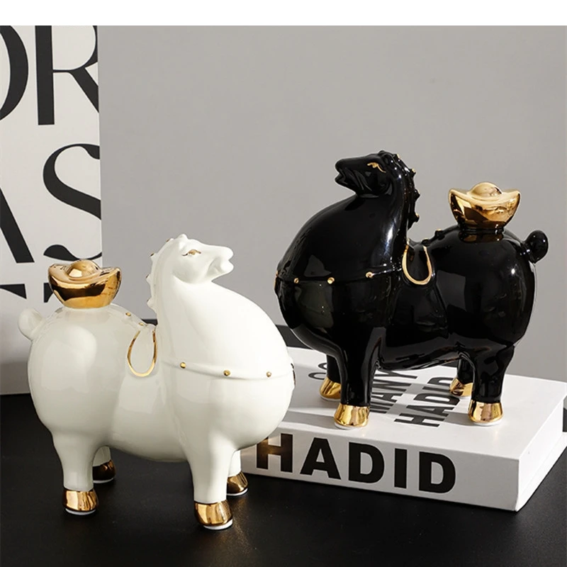 Light Luxury Horse Sculpture Ornaments Office Desk Decoration Art Ceramic Crafts Home Accessories