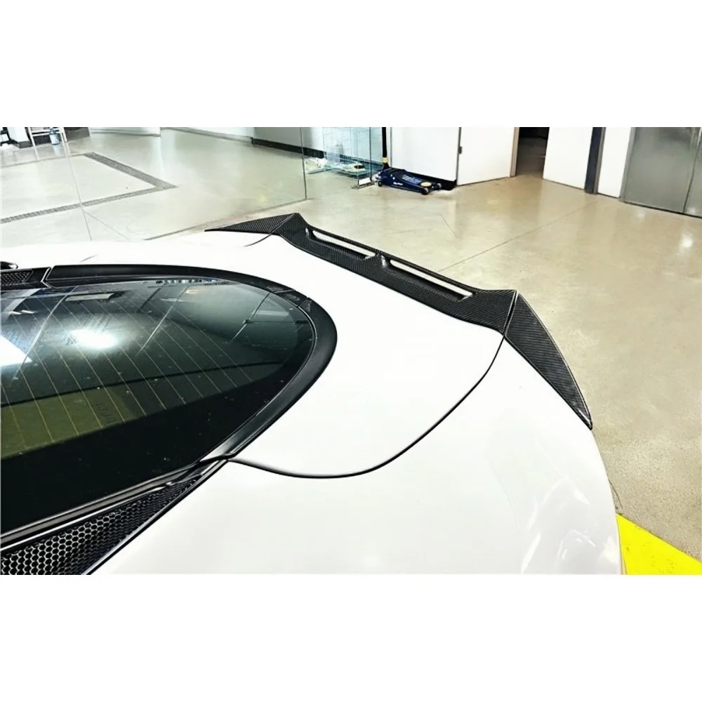 Upgraded PRO Style Dry Carbon Fiber Three-stage Rear Spoiler Popular Luggage Box Spoiler Suitable for McLaren GT