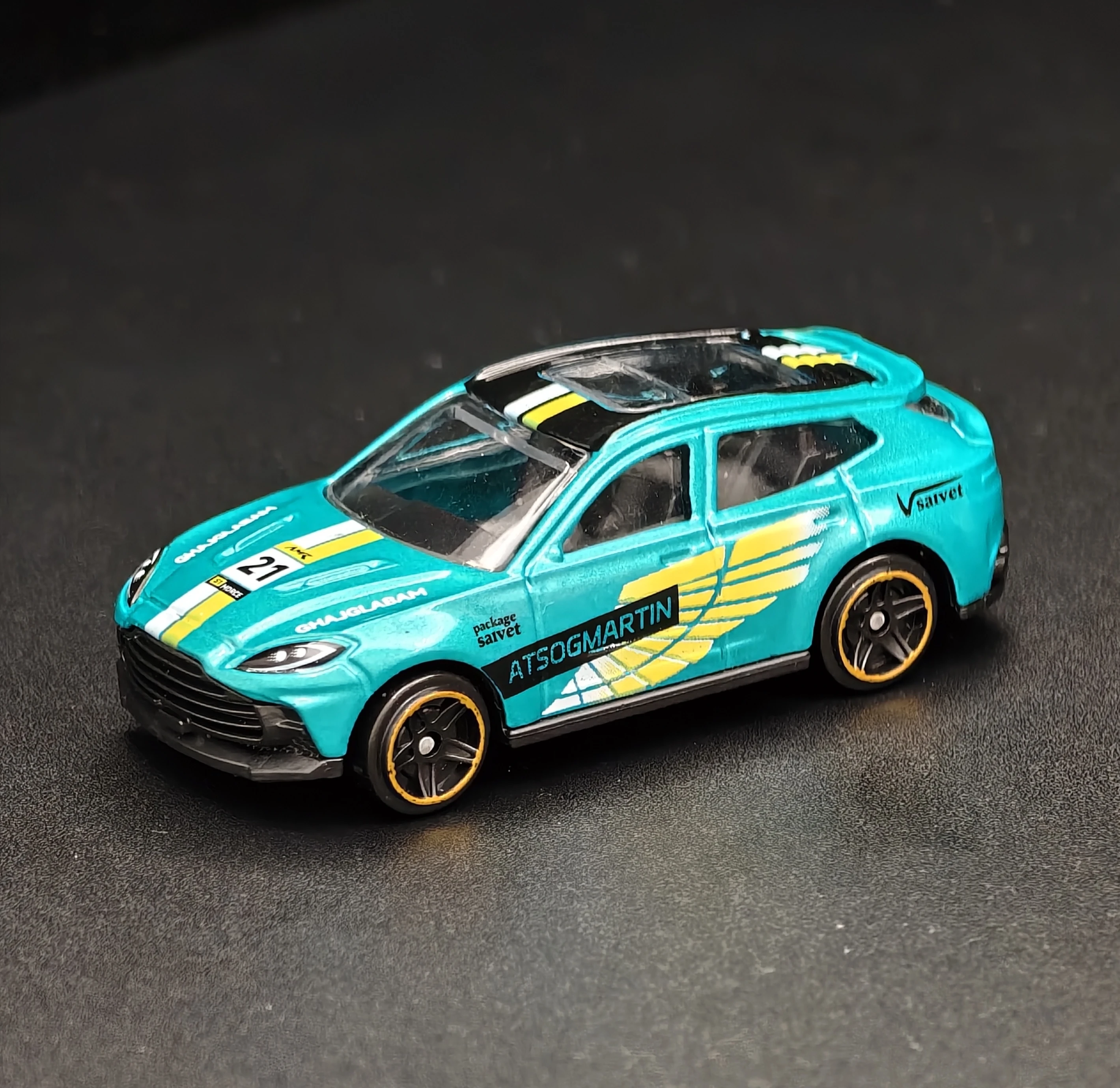 1/64 Scale Diecast Car Model Realistic Detailed Mini Auto Collectible Hobby Toy for Children Room Display Desktop Decor Gift