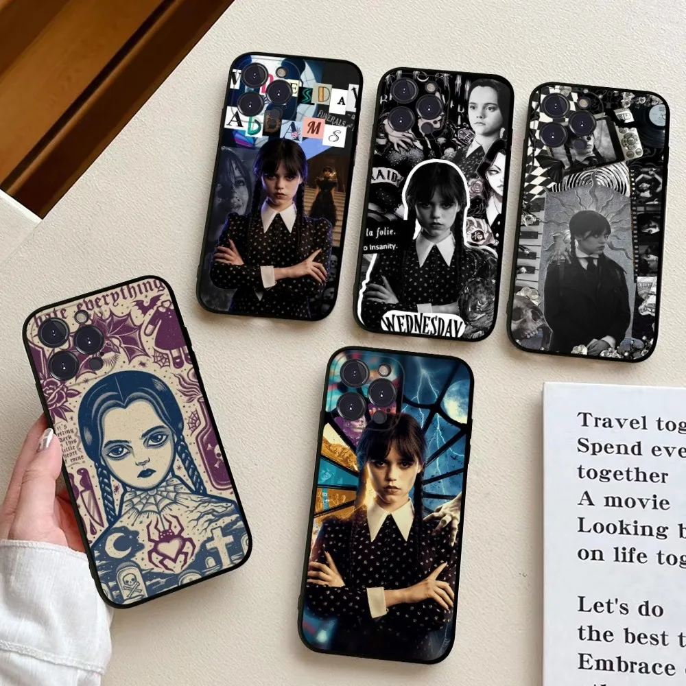 Coque de téléphone de l'émission télévisée de la famille mercredi Addams, coque Funda, coque pour iPhone 14 11 12 13 Mini Pro XS Max 6 7 8 Plus X Poly SE 2020