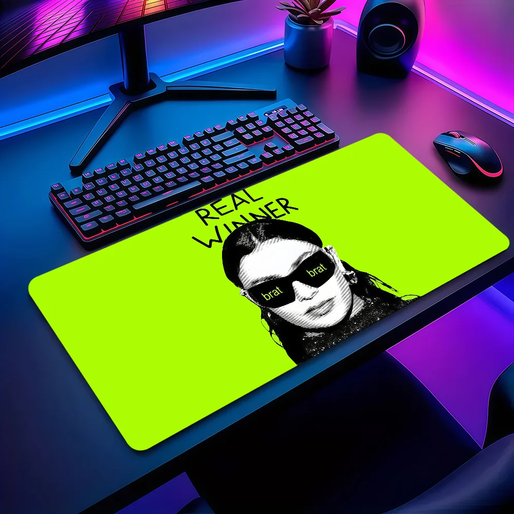 Singer Art Cool C-Charli XCX B-Brat Mauspad, rutschfest, mit Lockedge, verdicktes Desktop-Mauspad, groß, bequem, für Gaming, Büro, Studenten