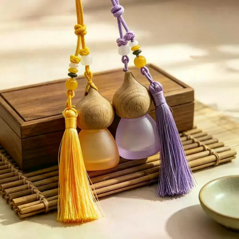 1Pcs Chinese Style Gourd-shaped Car Essential Oil Diffuser Fragrance Air Freshener Perfume Empty Bottle Pendant With Tassel