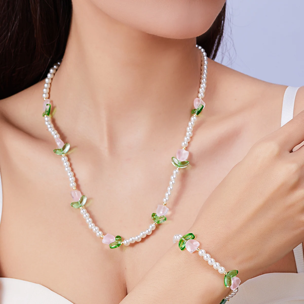 Delicate Tulip Imitation Pearl Choker Necklace for Women Girls Sweet Flower Green Leaves Necklace Wedding Party Jewelry Gift