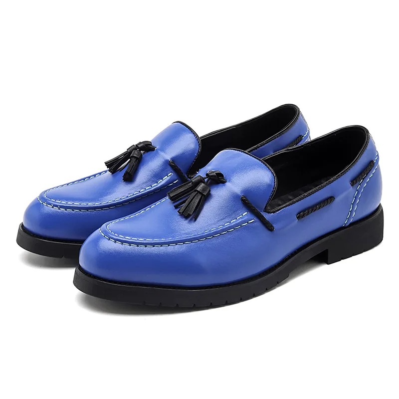 

Men's loafers, fashionable large-sized new leather shoes, trendy hairstylists wearing loafers A19