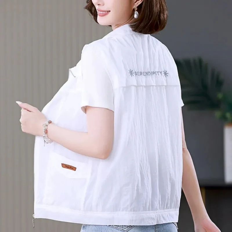 Casual Mom Solid Color Short Style Thin Vest Women's 2026 Spring/Summer New Loose Sunscreen Vest Female Short Zipper Coat Tops