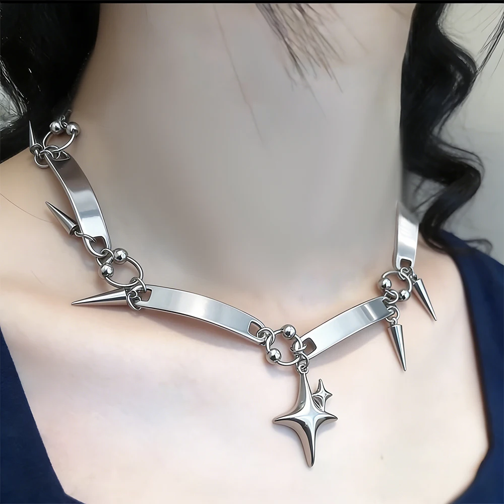 Y2k Star Riveted Choker Goth Design Sense Spike Cross Star Pendant Necklace for Women Punk Rock Hippie Party Jewelry Accessories