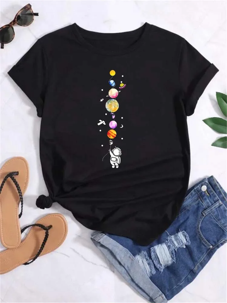 Women T Shirt Cute Astronaut Moon Planet Print Fashion Tee Shirts Streetwear Casual Short Sleeve Female T-Shirt Vintage Tops