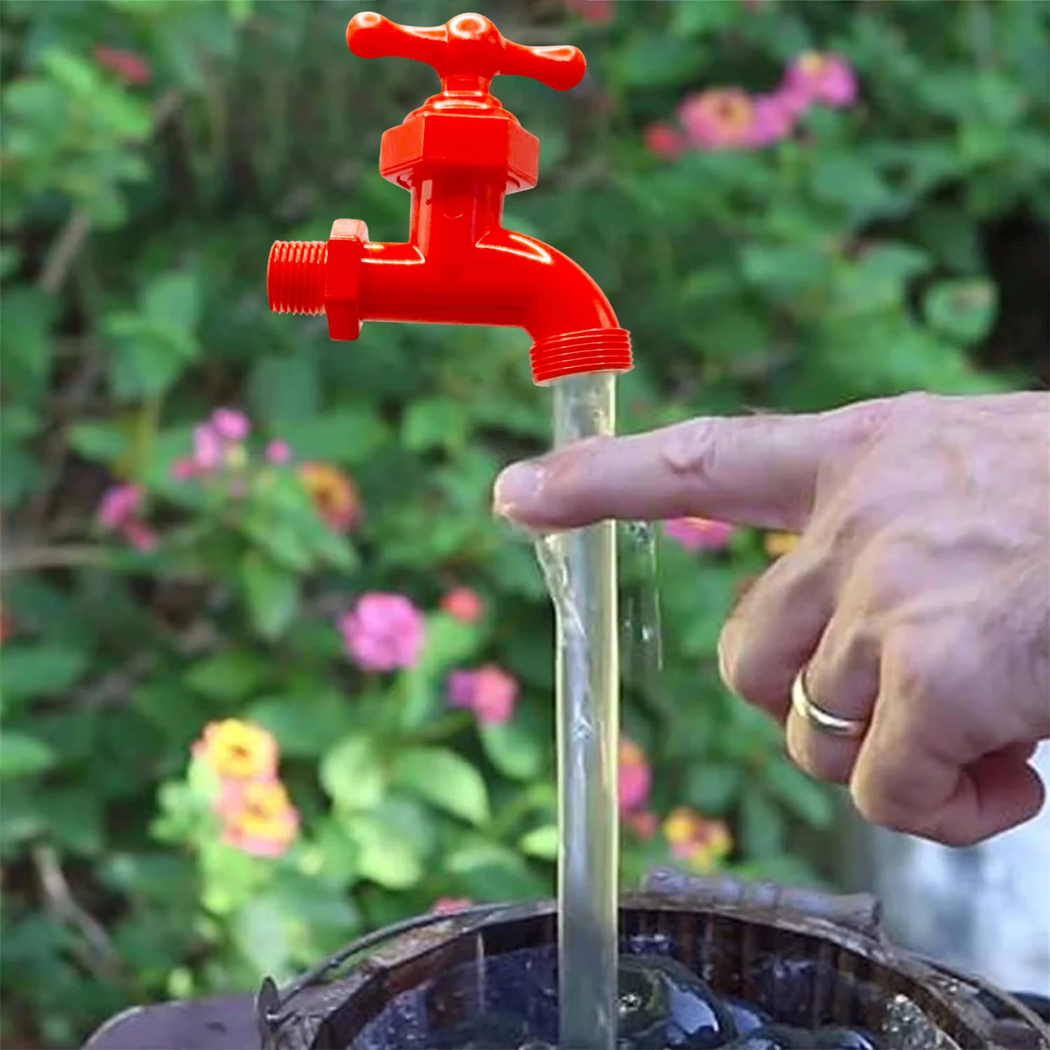 

Red DIY Magic Flowing Spout Watering Can Fountain Floating Tap Water Fountains Garden Fountain with Metal Water Spout Pump Hose