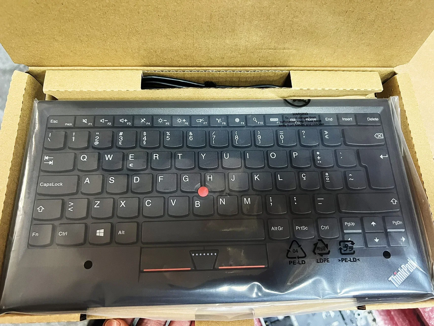 

Lenovo Thinkpad 0B47190 ku1255 USB Small Red Dot Wired Keyboard Portugal