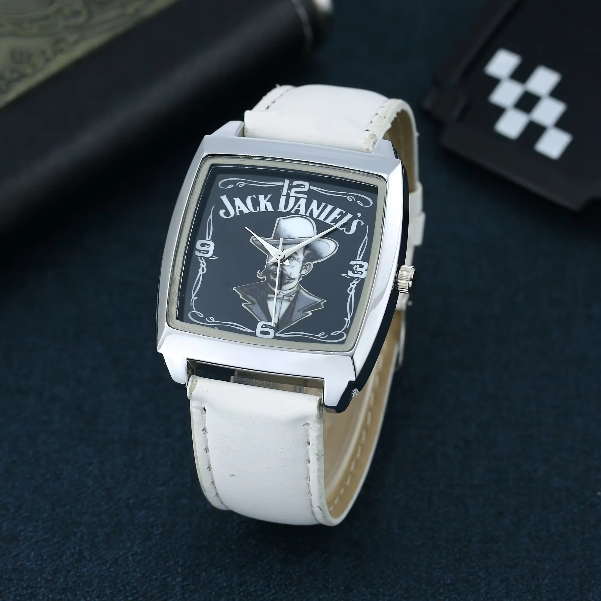 

1PC Western Cowboy Beard Fashion Trendy Square Watch Quartz Watch Light Luxury Retro Small Square Plate Simplified Style